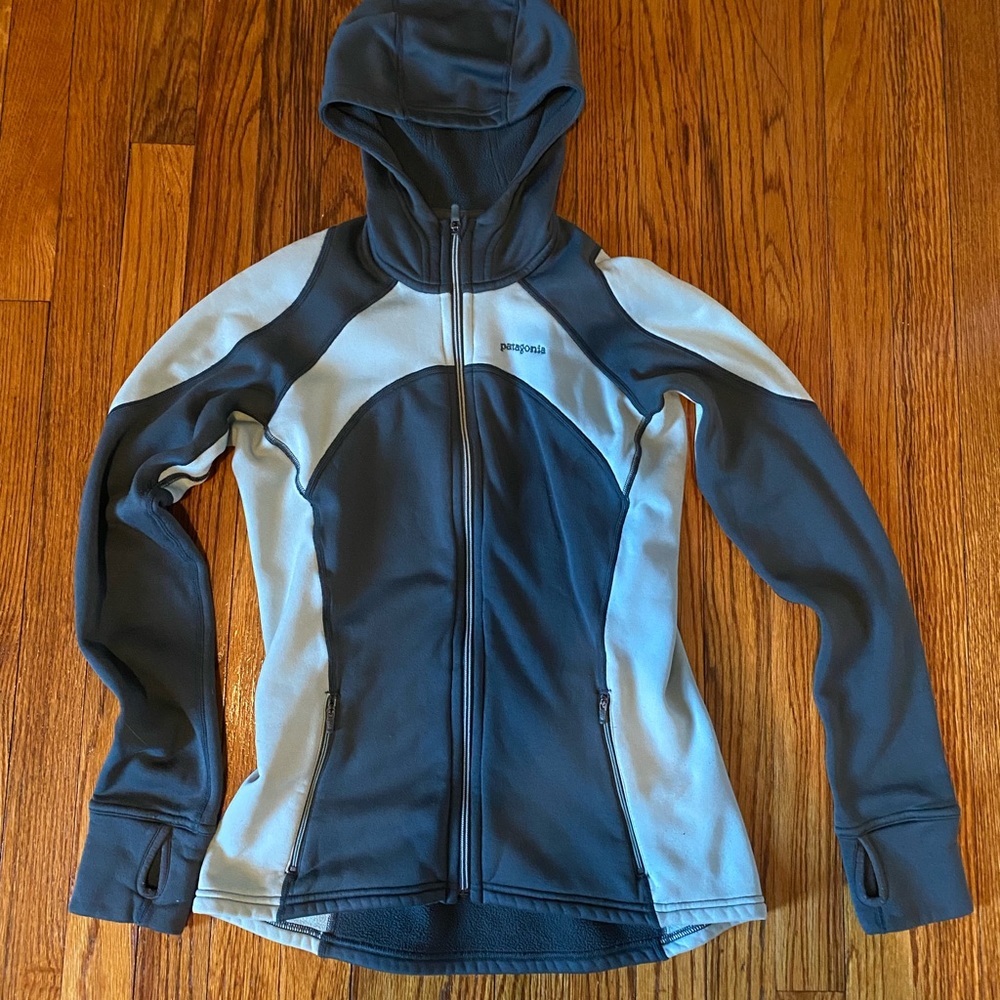 Full Zip Patagonia Fitted Long Sleeve Fleece, Teal/Light Teal
